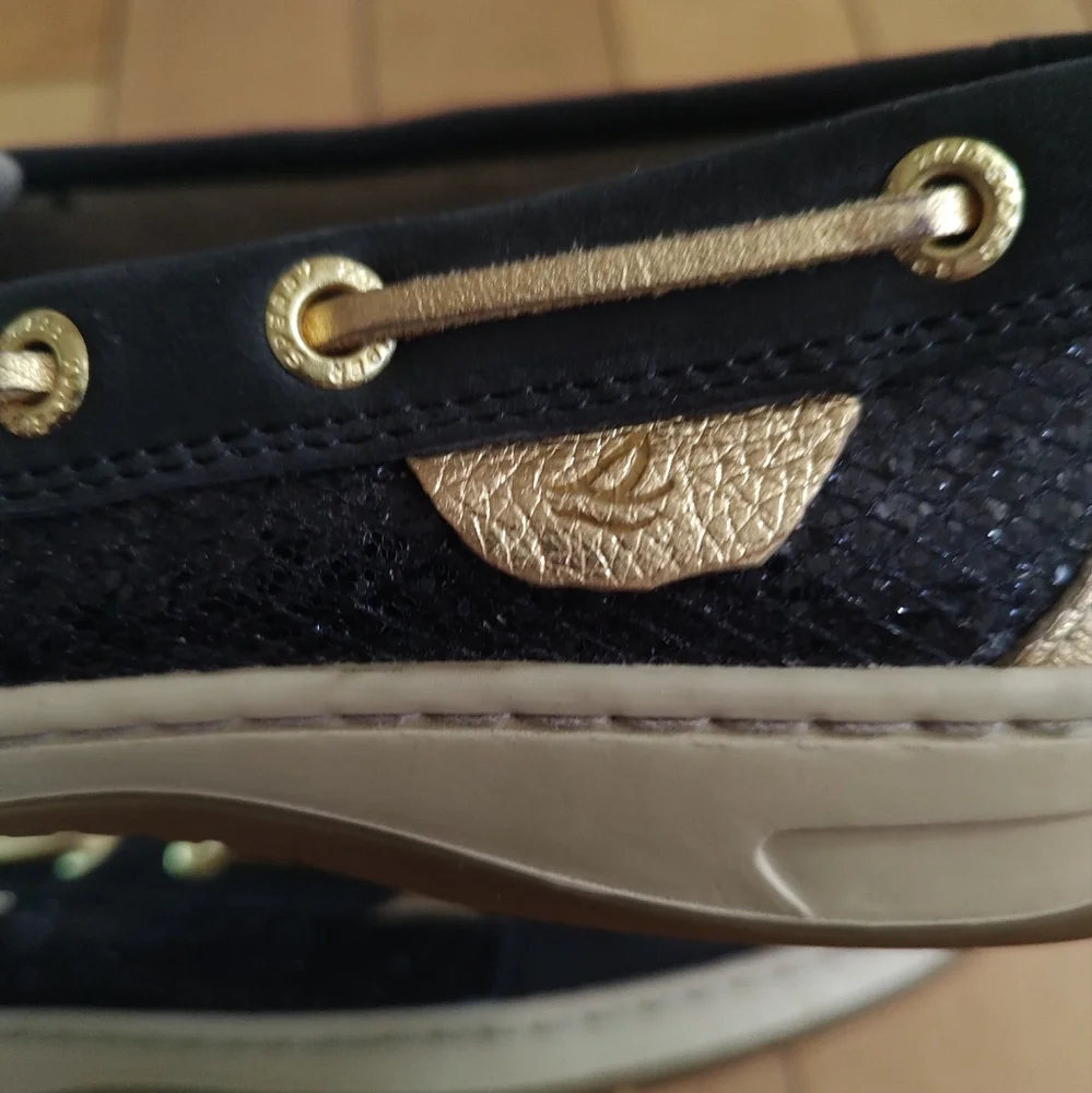 Sperry Topsider Angelfish Women's Black and Gold Glitter Boat Deck Shoes